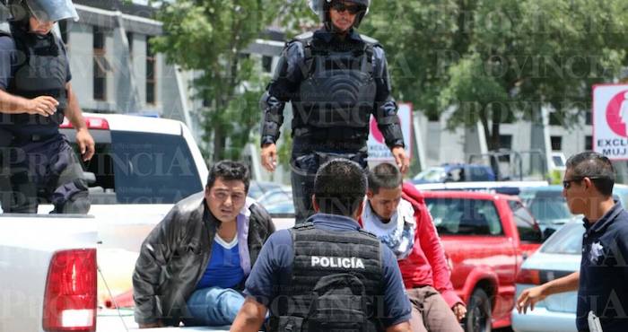 La juez de control Amelia Herrera Arroyo estableció medidas cautelares para las 26 personas liberadas. Foto: Provincia.