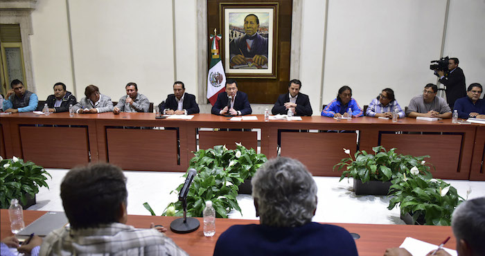 El Secretario De Gobernación Miguel Ángel Osorio Chong En Reunión Con Maestros De Snte cnte En El Salón Juárez De La Segob Foto Cuartoscuro