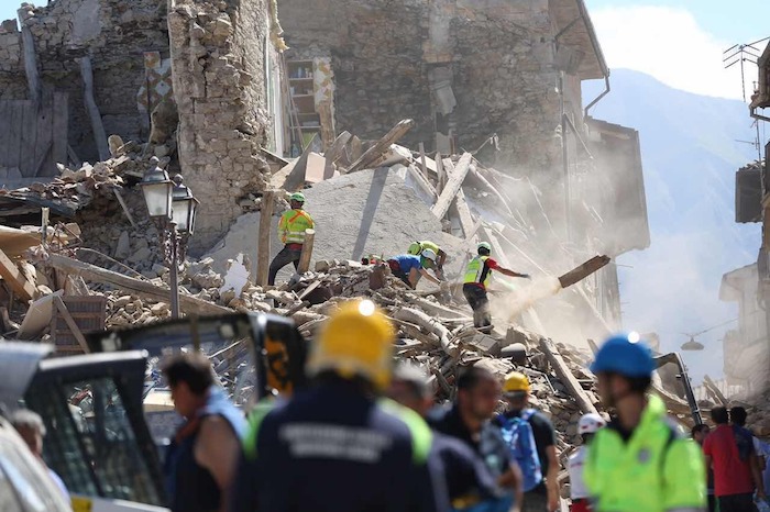 El sismo sacudió la localidad de Amatrice, provincia de Rieti, en el centro de Italia. Foto: Xinhua