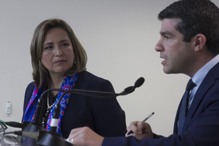 Mauricio Tabe Echertea Dirigente Local Del Pan Y Xóchitl Gálvez Delegada En Miguel Hidalgo Reiteró Sus Acusaciones Contra El Es Delegado Perredista Víctor Hugo Romo Por Uso Indebido De Recursos Federales Foto Cuartoscuro