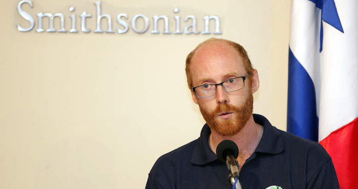 El Director de la Red de Jardines Botánicos del Caribe y Centroamérica, Neville Evans, participa en el acto inaugural del Congreso de Puentes Botánicos. Foto: EFE/Alejandro Bolívar