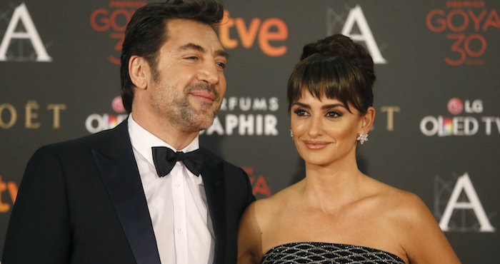 La Actriz Penélope Cruz Y El Actor Javier Bardem a Su Llegada a La Ceremonia De La Edición De Los Premios Goya Foto Efe