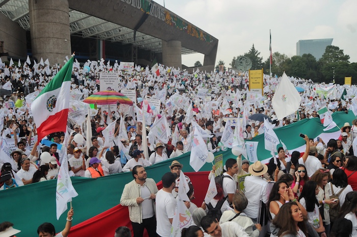 Una Nutrida Movilización Partió Ayer Del Auditorio Nacional Al Ángel De La Independencia Para Protesta En Contra Del Matrimonio Igualitario Foto Cuartoscuro