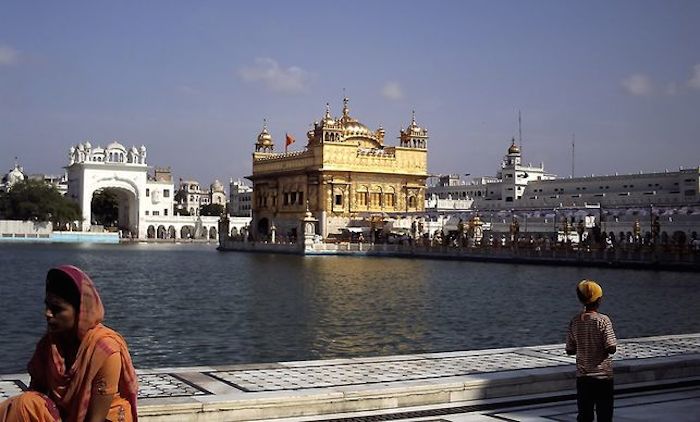 Templo Dorado En La Ciudad De Amristar Capital Espiritual De Los Sijs Foto Eldiarioescanarias Ahora