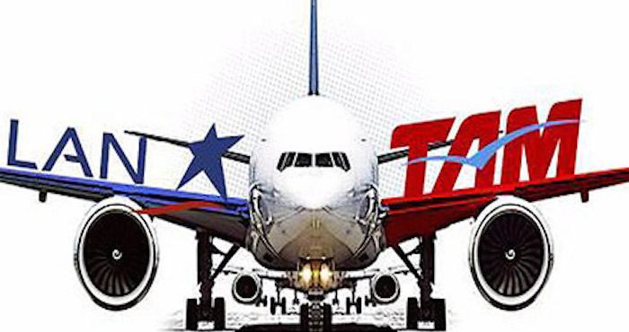 Latam Airlines la Fusión De Tam Con Lan Comenzó a Pedir Reiteradamente Desde Hace Pocos Meses a Sus Pasajeros En Todos Sus Vuelos Que Descarguen En Su Propio Teléfono Celular Del Store Que Les Toque El App Latamentertainment Foto Especial