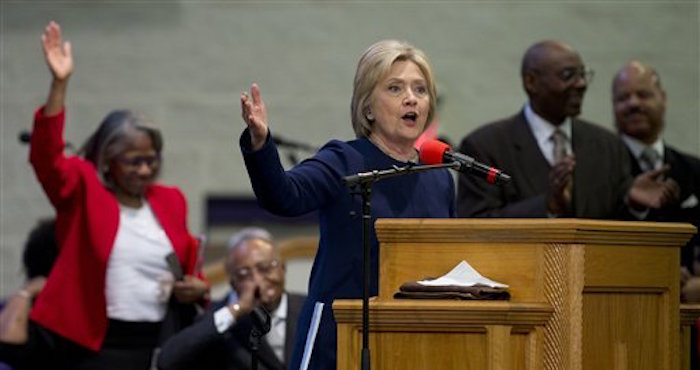 Archivo Foto De Archivo De Marzo De De La Candidata DemÛcrata Hillary Clinton En Una Iglesia En Highland Hills Ohio Foto Apcarolyn Kaster