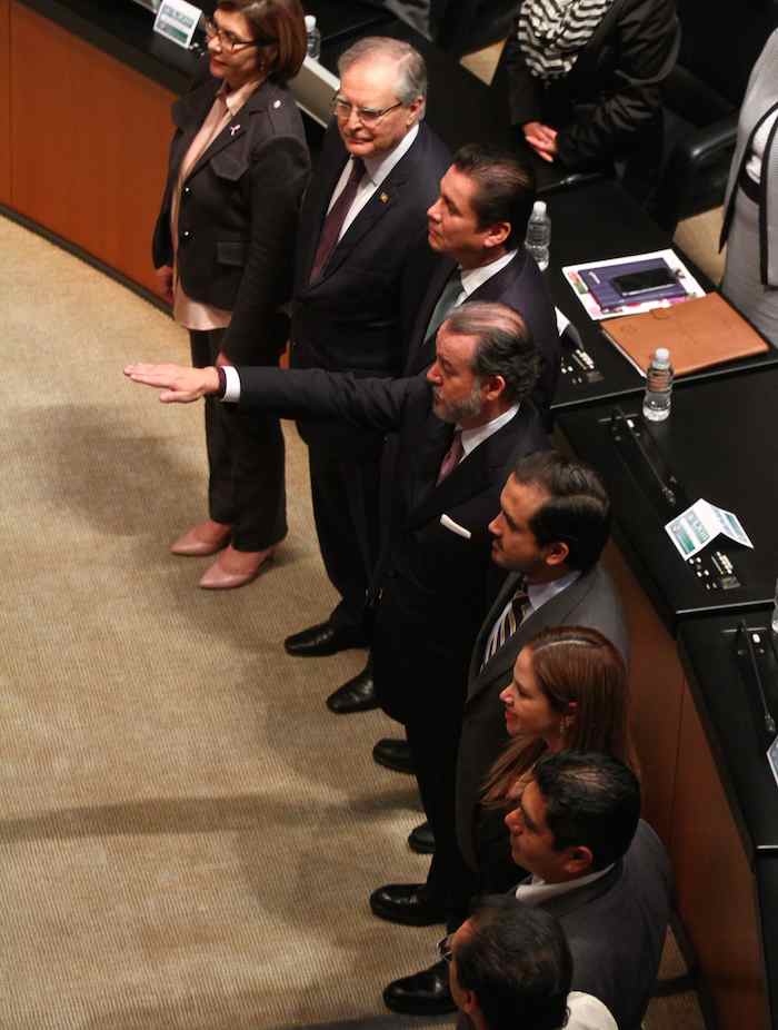 Pablo Escudero, presidente de la Cámara de Senadores tomó protesta de Cervantes. Foto: Cuartoscuro.