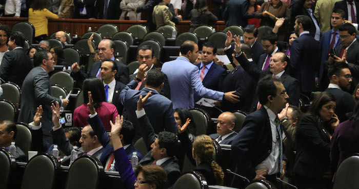 Legisladores Realizan Su Votación Durante La Sesión Ordinaria En La Cámara De Diputados Donde Se Discutieron Los Dictámenes De La Miscelánea Fiscal Y La Ley De Ingresos De La Federación Foto Cuartoscuro