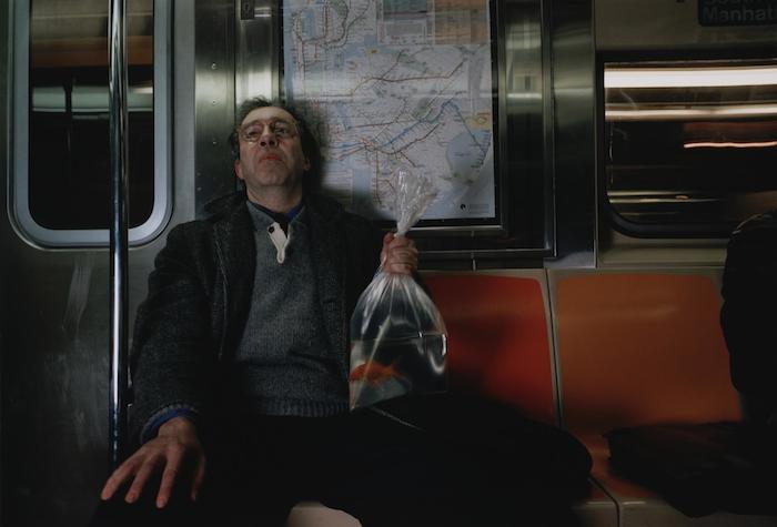 Philip-Lorca diCorcia. "Igor." 1987. Impreso a color (Ektacolor), 39.8 × 58.1 cm. The Museum of Modern Art, Nueva York. Regalo de Carol y Arthur Goldberg. © 2016 Philip-Lorca diCorcia, cortesía de David Zwirner