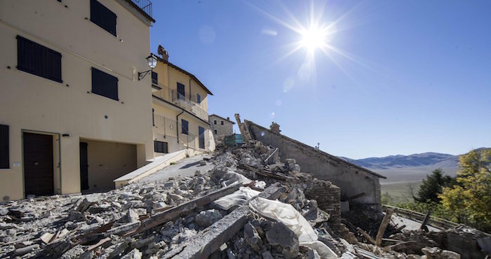 Esta Serie De Terremotos En El Centro De Italia Además De Importantes Desperfectos Y Numerosos Daños En Su Patrimonio Cultural Han Provocado Miles De Desplazados Foto Efe