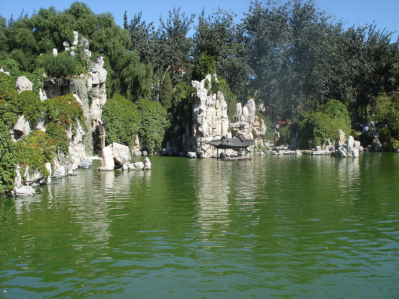 Jardines de Longtan. Foto: Wikimedia Commons