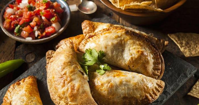 Que No Se Olviden Las Clásicas Empanadas Foto Shutterstock