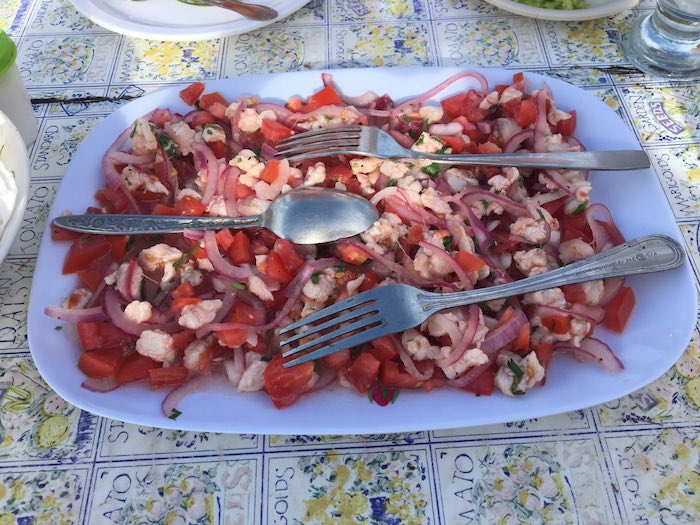 Un Ceviche Sobre La Playa Foto Mundano Sinembargo