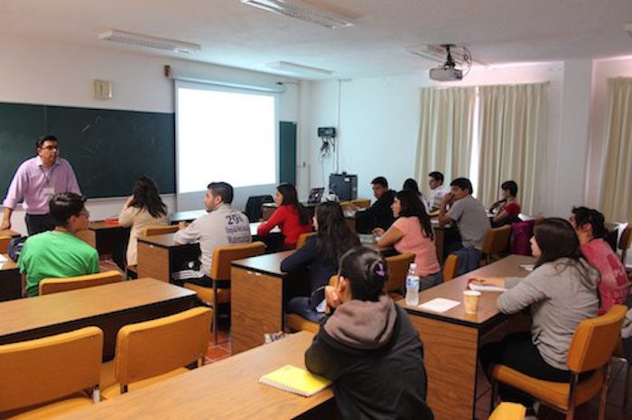 Estudiantes del Centro de Investigación en Matemáticas. Foto: ZonaFranca