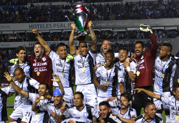 Los Gallos Blancos del Querétaro ganaron en penaltis 3 a 2 a las Chivas del Guadalajara en la final de Copa MX 2016. Foto: Cuartoscuro