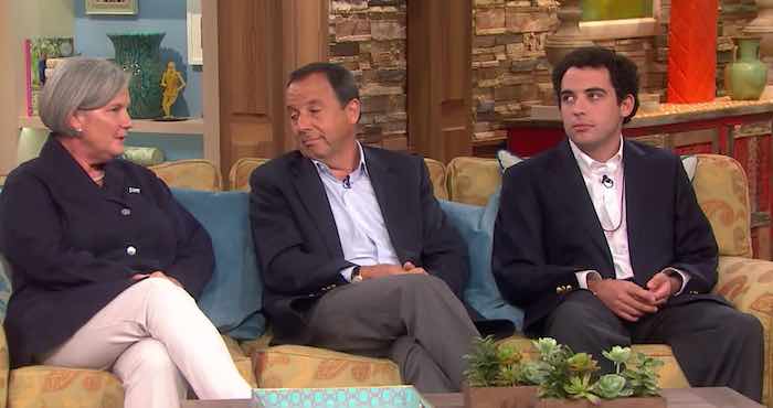 En La Imagen De Izquierda a Derecha Cordelia Ron Y Owen Suskind Durante Una Entrevista En Enero Del Año Pasado Para El Programa Televisivo the Meredith Vieira Show Foto Especial