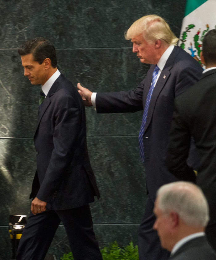 Una escena para la historia. La visita de Trump a Los Pinos, cuando era candidato. Los analistas dicen que la invitación dio momentum al magnate. Foto: Cuartoscuro