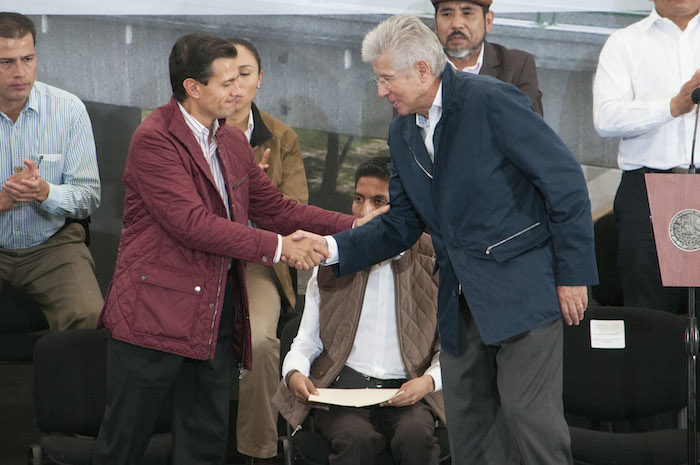 El Presidente Enrique Peña Nieto Y El Secretario De Comunicaciones Y Transportes Gerardo Ruiz Esparza Foto Cuartoscuro