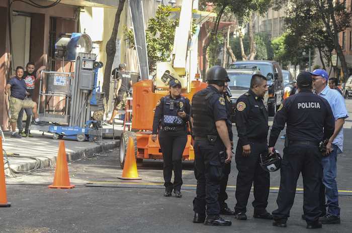 Elementos de seguridad en la colonia Tabacalera, donde sucedió el altercado. Foto: Cuartoscuro.