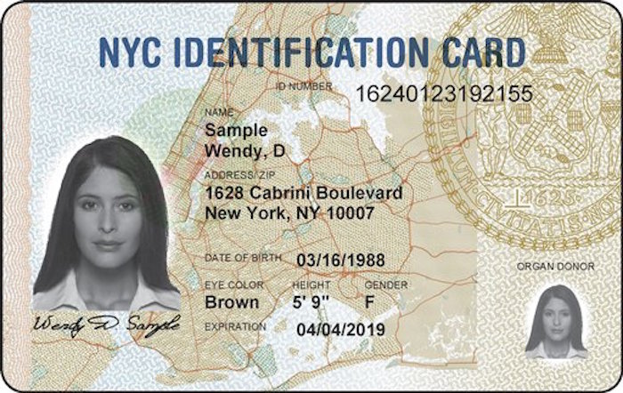 En Esta Imagen CortesÌa De La AlcaldÌa De Nueva York Se Ve Una Muestra De La Tarjeta De IdentificaciÛn Emitida Por La Ciudad Foto Ap