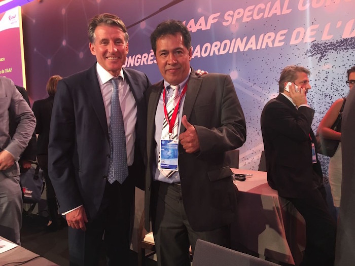 Apenas Dos Semanas Atrás La Fmaa En Su Sitio Oficial Presumía La Presencia De Antonio Lozano En El Marco Del Congreso Extraordinario De La Federación Internacional De Atletismo iaaf Foto Cámara Húngara