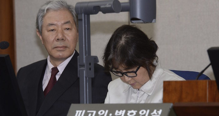 Jhk Se⁄l corea Del Sur Choi Soon sil d La Amiga De La Presidenta Surcoreana Bautizada Como rasputina Y Protagonista Del Mayor Escndalo De Los ˙ltimos AÒos En Corea Del Sur Durante La Primera Audiencia Preparatoria Del Juicio Contra Ella Y Dos Secretarios De La Presidenta Park Geun hye En El Tribunal Del Distrito Central De La Capital En Se˙l Corea Del Sur Hoy De Diciembre De Choi Soon sil Est Acusada Por Abuso De Autoridad CoerciÛn E Intento De Fraude Efekppapool Prohibido Su Uso En Corea Del Sur