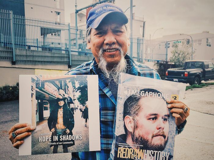 Peter, el "vendedor del año" de Megaphone, en Vancouver, Canadá. Foto: Facebook (MegaphoneMagazine)