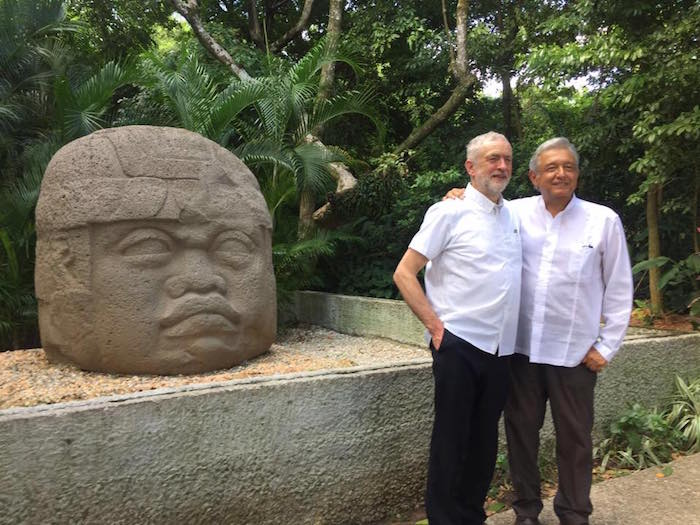 AMLO y Jeremy Corbyn. Foto: Facebook Andres Manuel Lopez Obrador