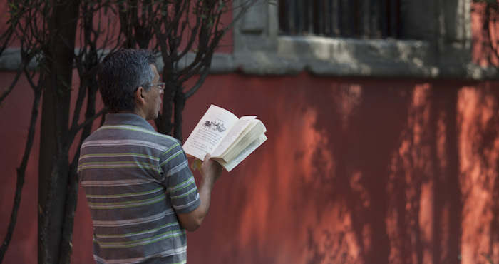 Leer Despacio Es Un Culto Y Las Millones De Cosas Que La Humanidad Produce Por Hora Se Me Hacen Demasiadas Foto Cuartoscuro