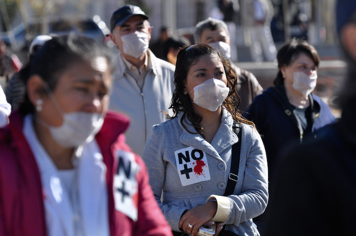 En enero de 2011 en Ciudad Juárez se llevó a cabo una manifestacion binacional por el primer año de la masacre en Villas de Salvárcar. Foto: Cuartoscuro 