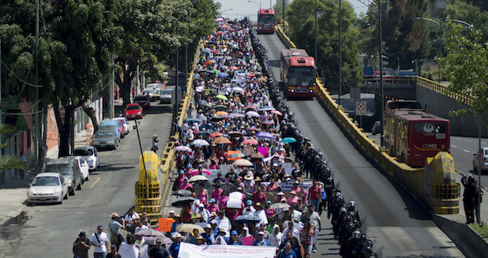 Tal Vez Nosotros aquí Sí Los Incluyo a Todos Que Intentamos Mucho Y Logramos Poco Seamos Los Culpables De Que Hoy Nos Encontremos Con Un País Que Tiene Fe Ciega En Un Político O Una Candidata Foto Cuartoscuro