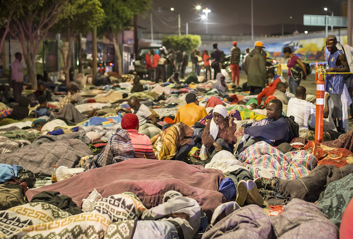 En Baja California ya hay una crisis humanitaria con los más de 6 mil haitianos y afroamericanos varados en la frontera. Foto: Cuartoscuro 