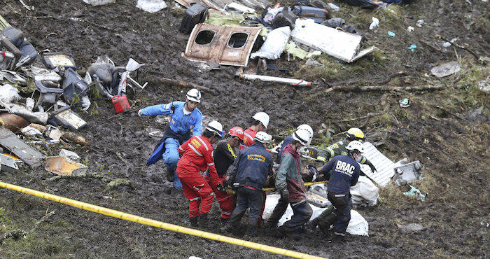 Rescate De Los Sobrevivientes Foto Ap Archivo