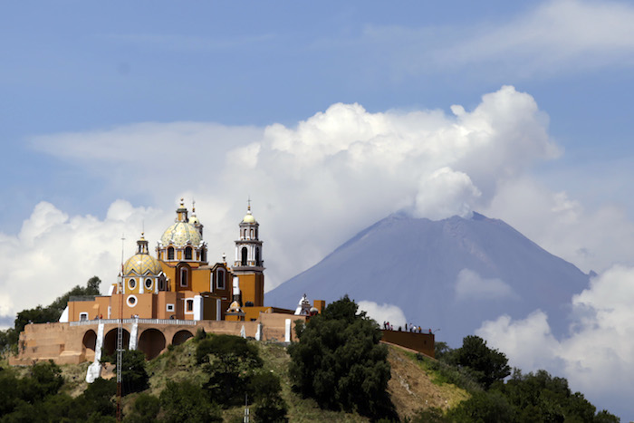 El Volcán Popocatépetl Visto Desde San Andrés Cholula Puebla Foto Cuartoscuro