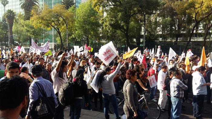 La marcha es una de las más numerosas de la última semana, al menos en la Ciudad de México. Foto: Ilse García, SinEmbargo. 