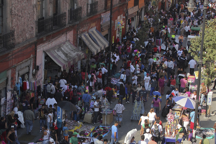 2016 cerró con un 57 por ciento de la población empleada en México en el sector informal, según el Inegi. Foto: Cuartoscuro 