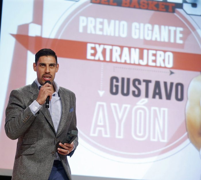 Gustavo Ayón Mejor Extranjero De La Liga Española De Baloncesto De Acuerdo Con La Revista Gigantes Foto Efe