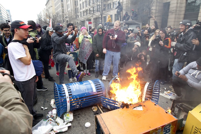 Botes Incendiados Foto Ap