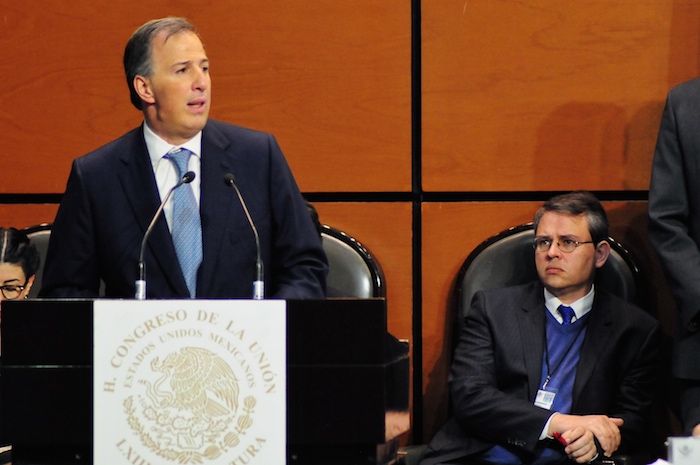 El Secretario de Hacienda, José Antonio Meade durante su comparecencia ante la Comisión permanente del Congreso. Foto: Cuartoscuro 