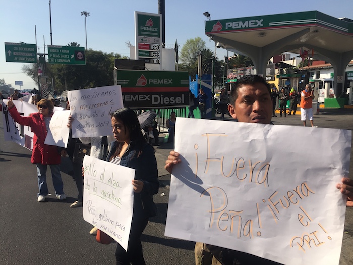 hay Torpeza En La Manera En Que Echaron Andar La Liberación De Las Gasolinas Alerta Salvador Mora Velázquez Politólogo De La Unam Foto Cuartoscuro