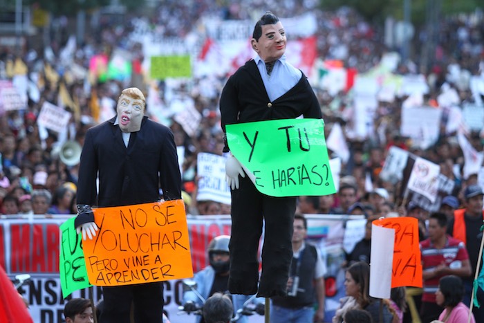 Ayer sumaron doce días de protestas en la mayoría de los estados de la República por el "mega gasolinazo". Foto: Cuartoscuro 