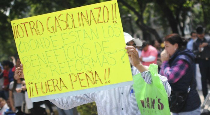 El gobierno nos ha dejado claro que le vale el impacto social de sus indiscriminados e infames aumentos. Foto: Especial