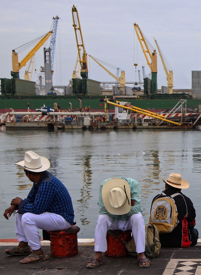 Campesinos en el Puerto de Veracruz. Foto: Cuartoscuro