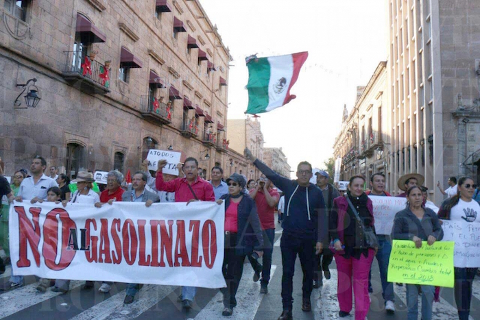 sin Partidos Sin Partidos Sin Partidos Vociferaron Al Unísono Buena Parte De Ciudadanos Reunidos En Morelia Foto Provincia