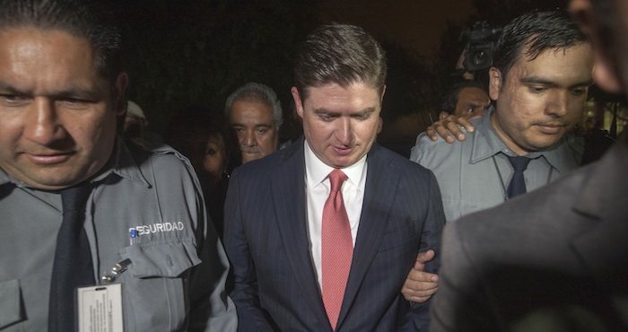 El Ex Gobernador Del Estado De Nuevo León Rodrigo Medina Al Salir De La Audiencia El De Agosto De Foto Cuartoscuro