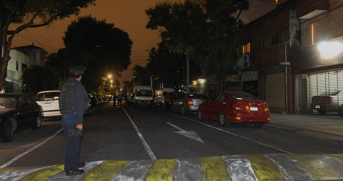 En la colonia Navarrete hallaron la madrugada de este sábado, el cuerpo de tres mujeres y dos hombres. Foto: Cuartoscuro