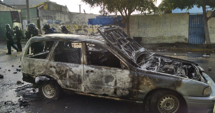 Secuelas de la violencia en Iztapalapa. Foto: Cuartoscuro