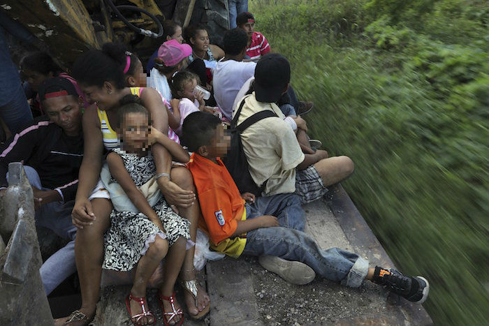 La primera Caravana de Migrantes avanza dividida por Veracruz y en alerta ante la violencia en la zona