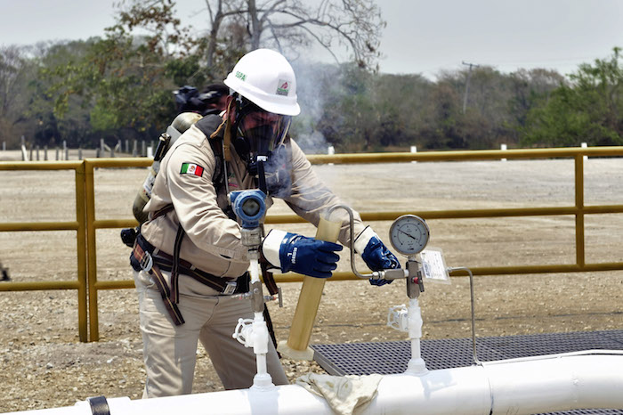 Serán el Gobierno federal y la propia Pemex quienes se encargarán del proyecto de Dos Bocas. Foto: Archivo, Cuartoscuro