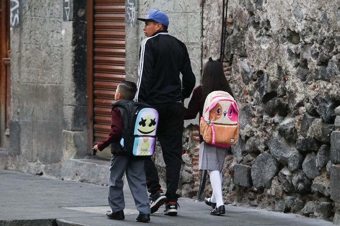 Menores Arriban a Su Escuela En La Ciudad De México Foto Galo Cañas Cuartoscuro